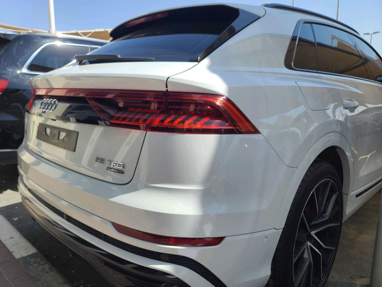 Audi A8 - Image 8