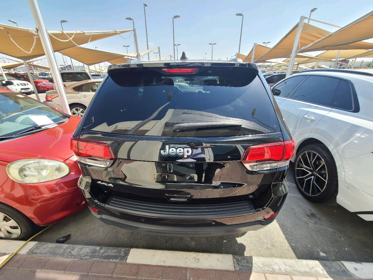 Jeep Cherokee - Image 3