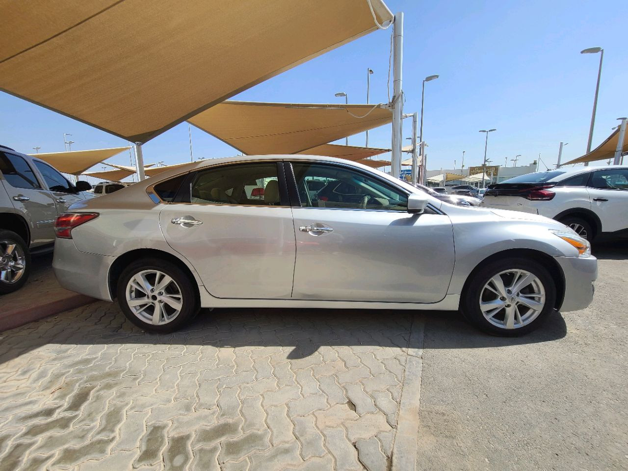Nissan Altima - Image 4