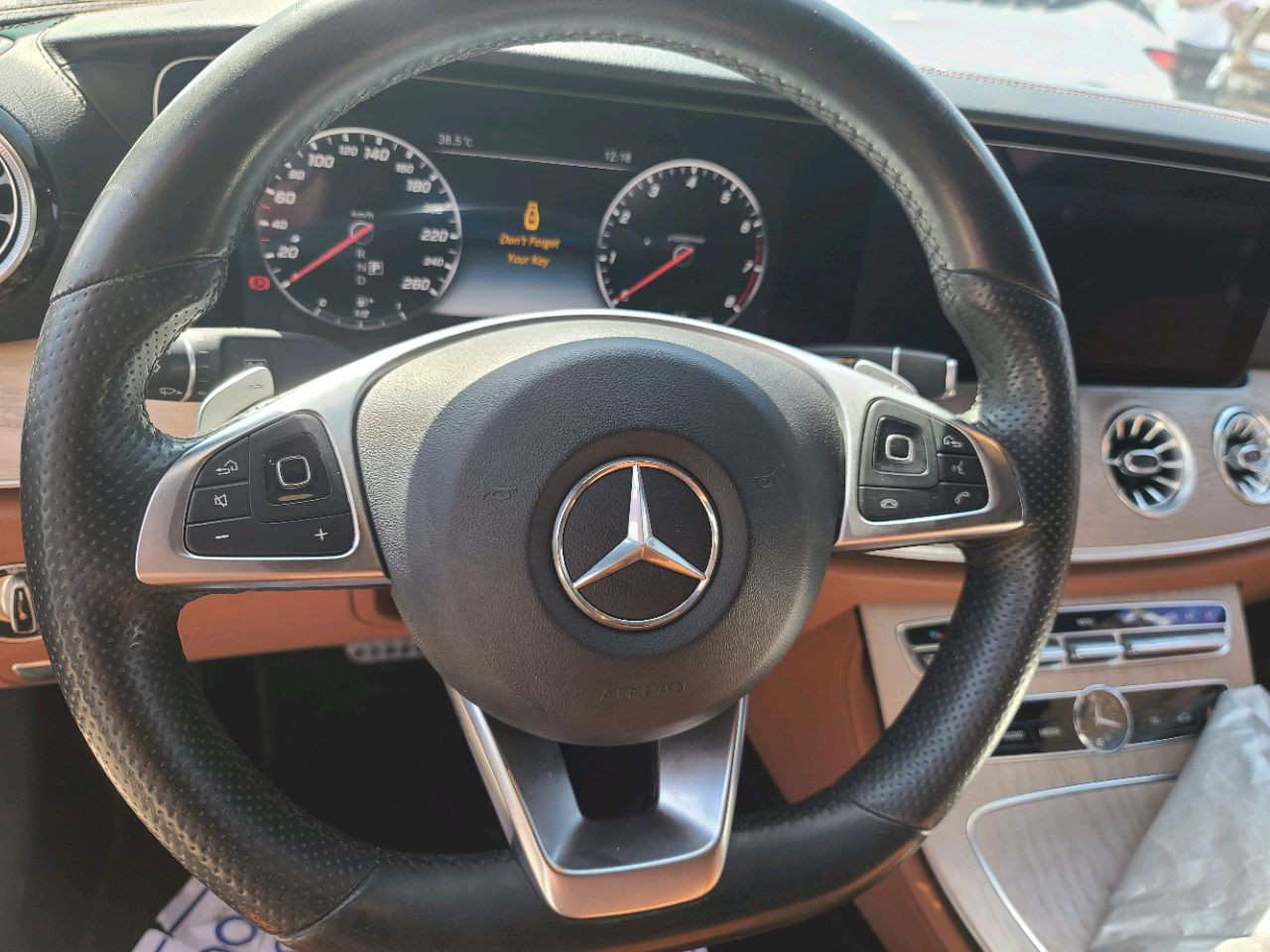 Mercedes Benz E-Class - Image 3