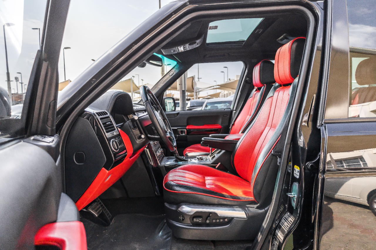Land Rover Defender - Image 8
