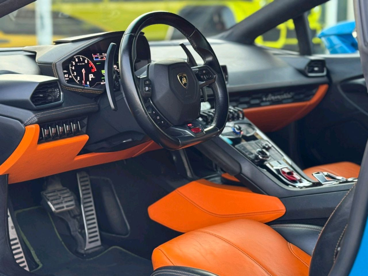 Lamborghini Huracan - Image 8