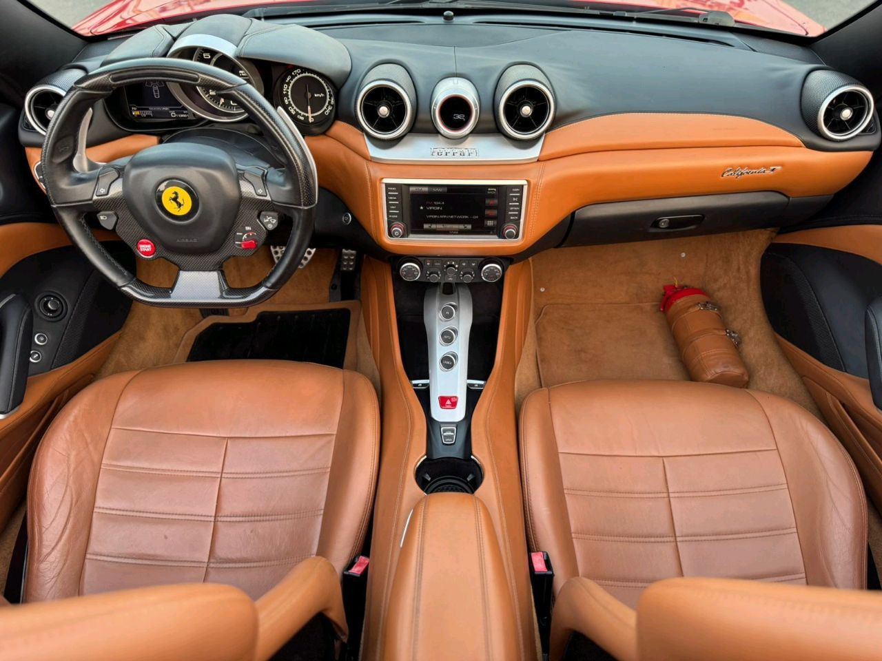 Ferrari California - Image 11