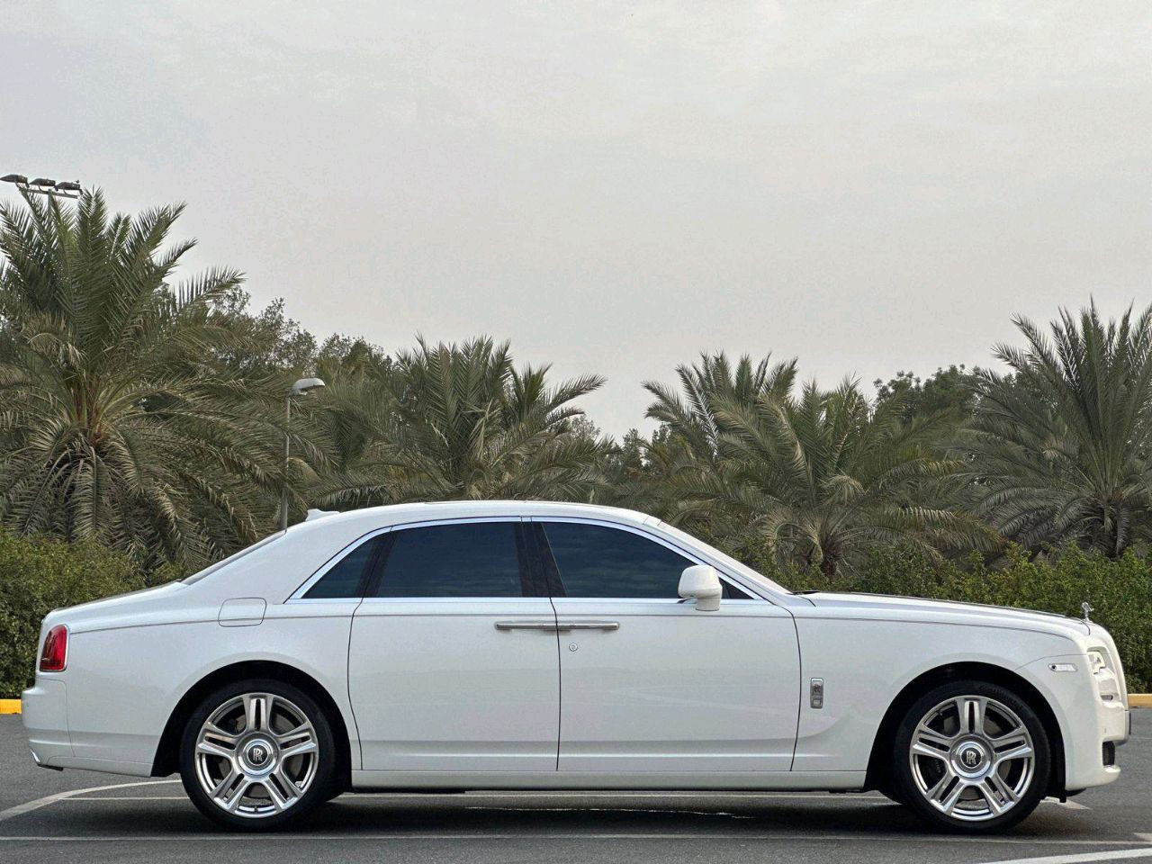 Rolls Royce Ghost - Image 3
