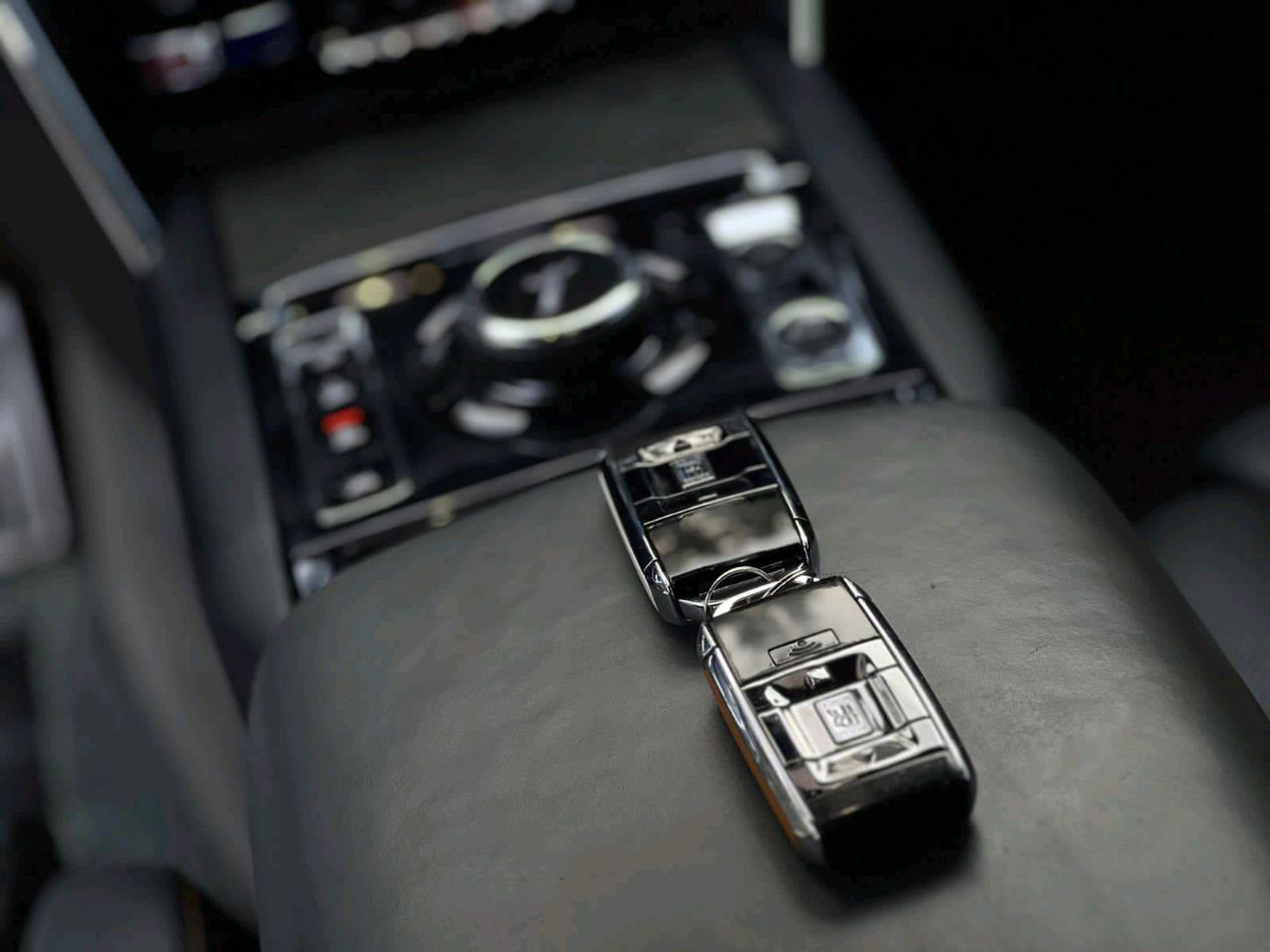 Rolls Royce Cullinan - Image 9