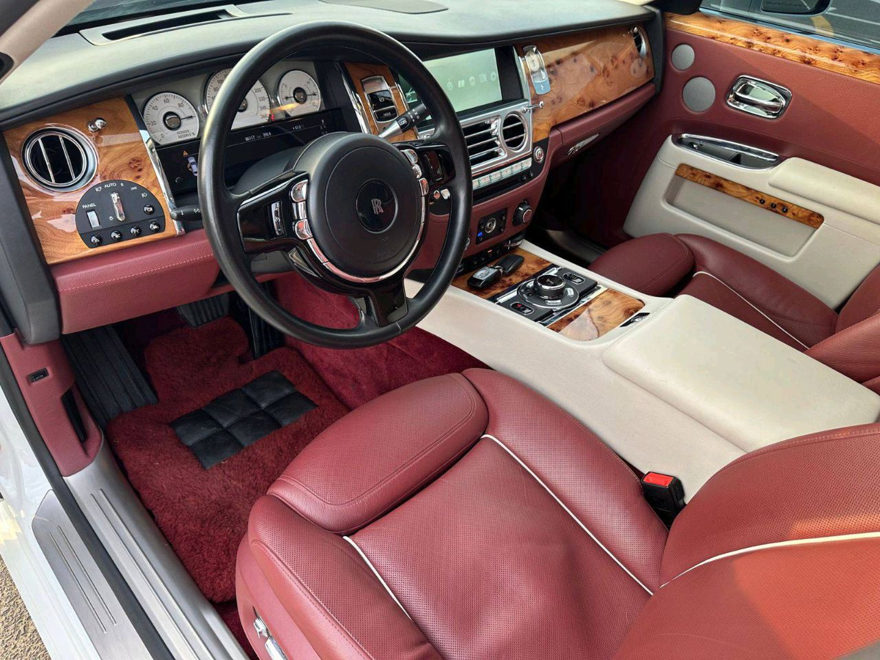 Rolls Royce Ghost - Image 7