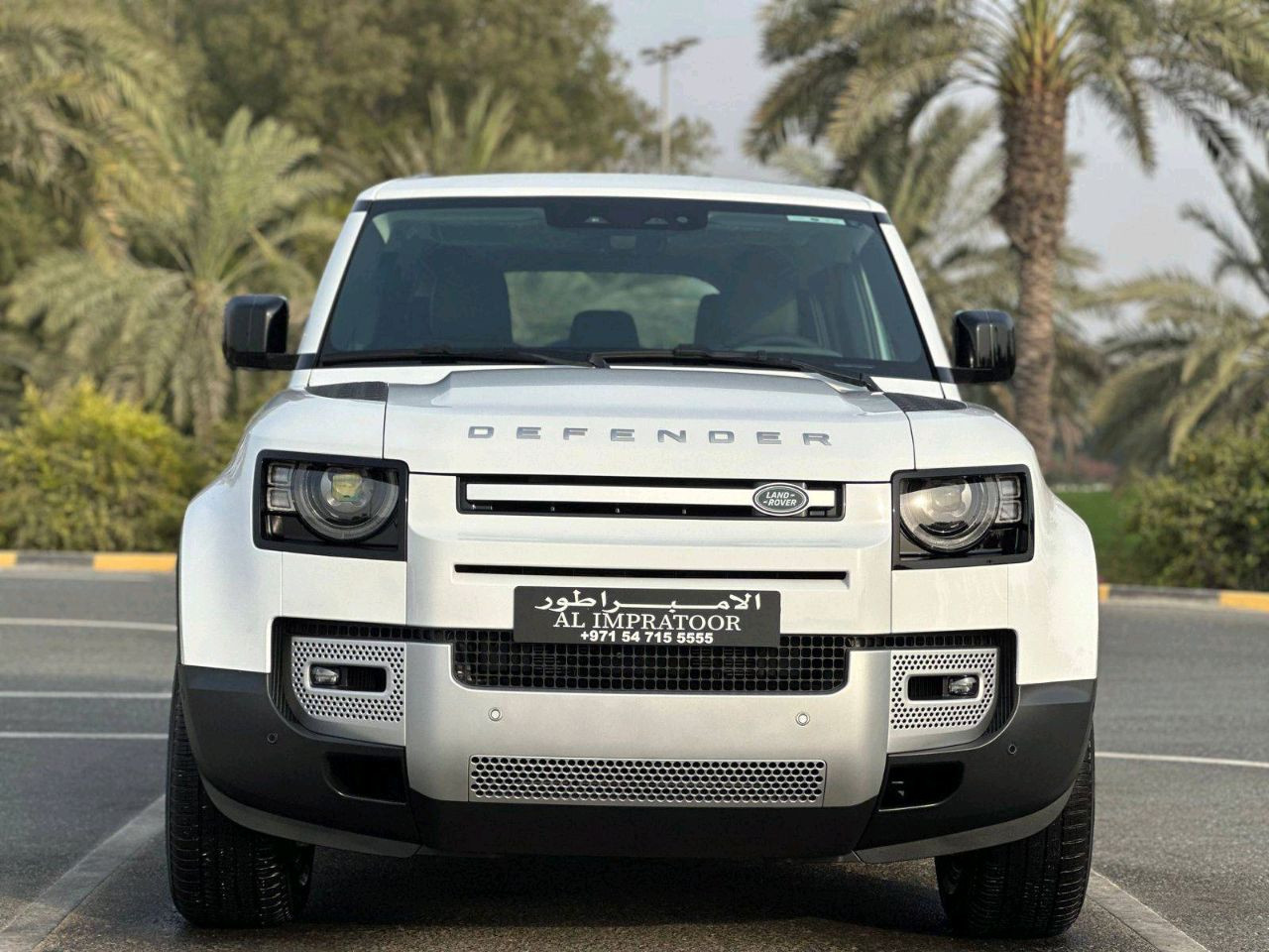 Land Rover Defender - Image 3