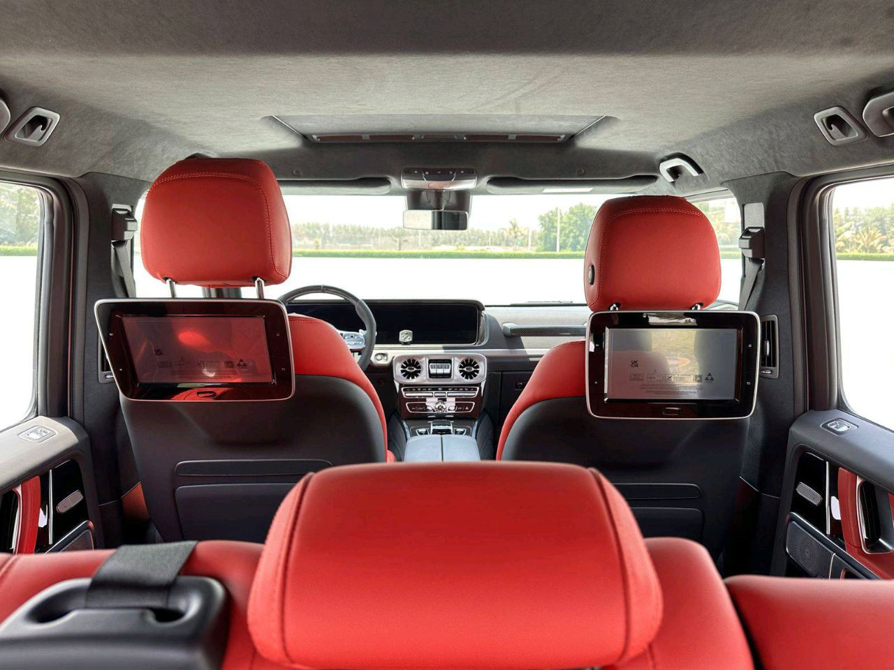 Mercedes Benz G-Class - Image 9