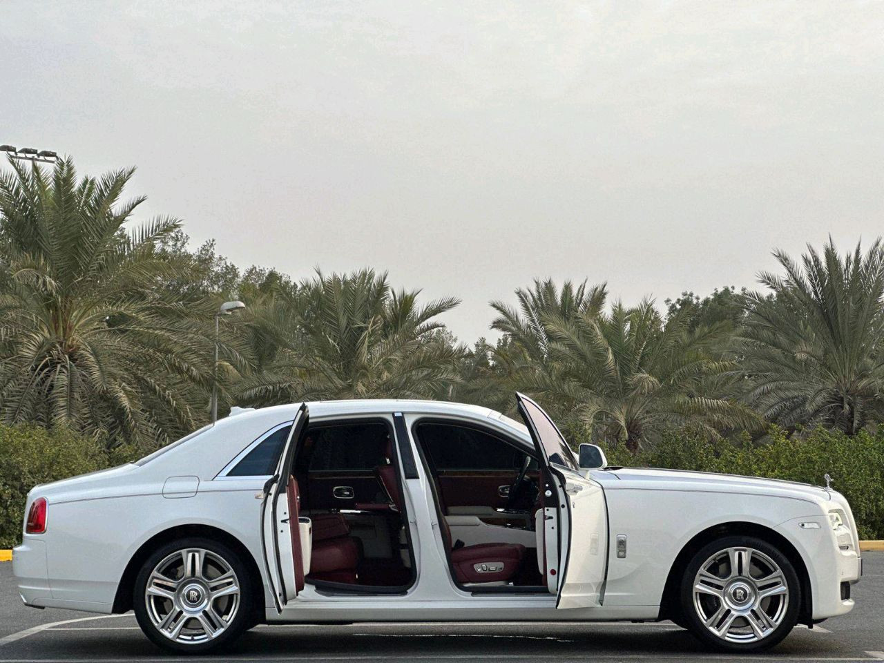 Rolls Royce Ghost - Image 4