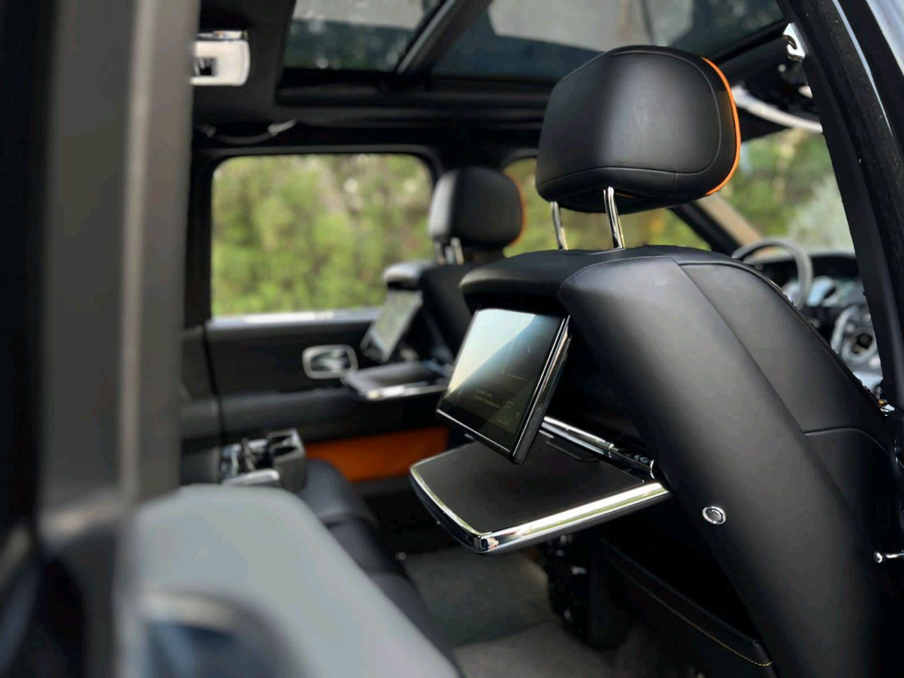 Rolls Royce Cullinan - Image 11