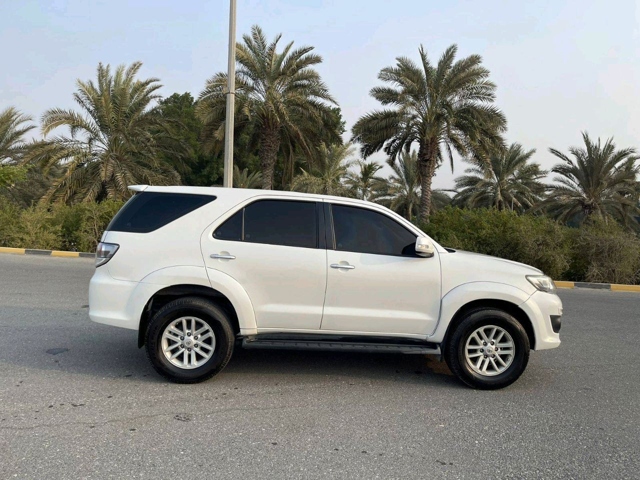 Toyota Fortuner - Image 7