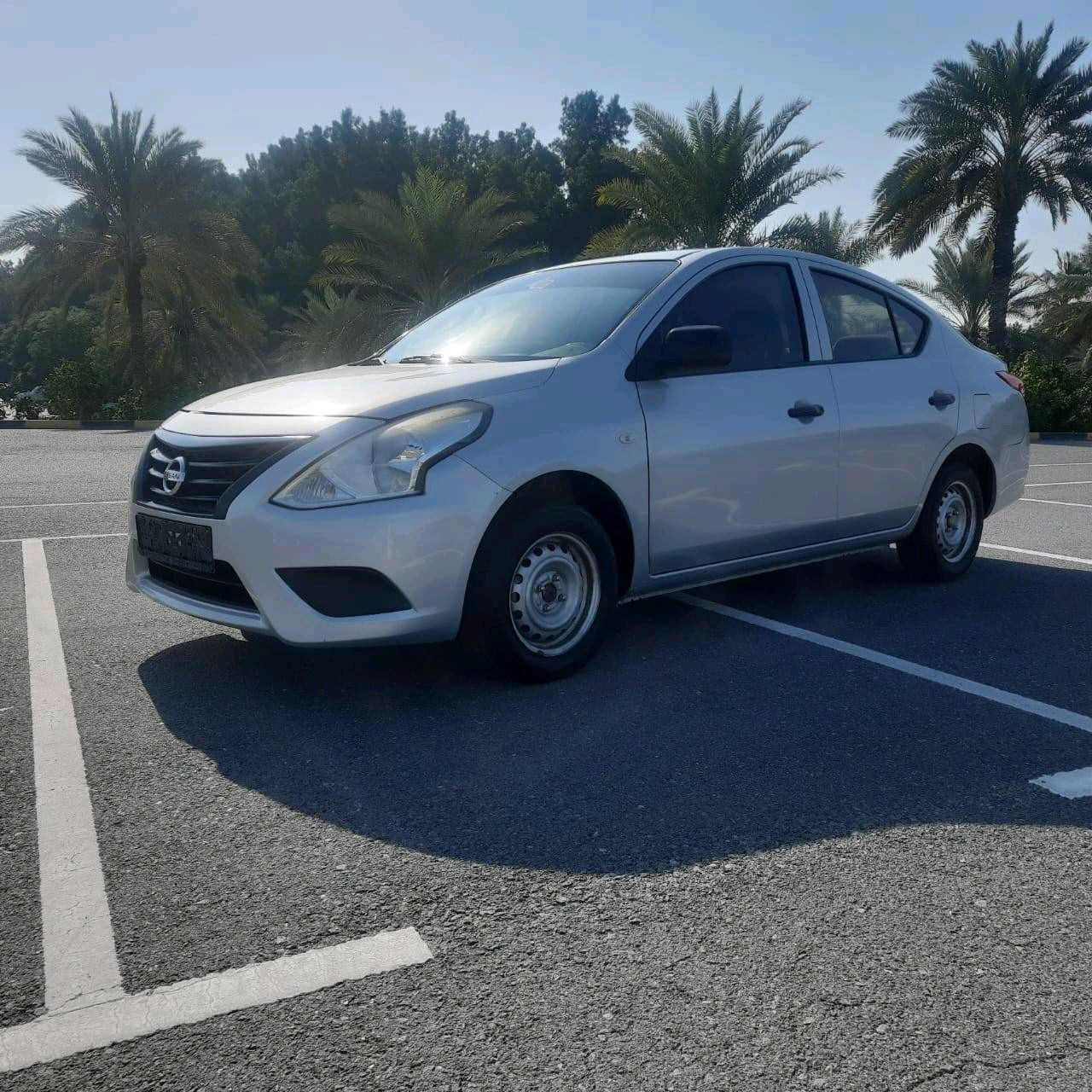 Nissan Sunny - Image 8