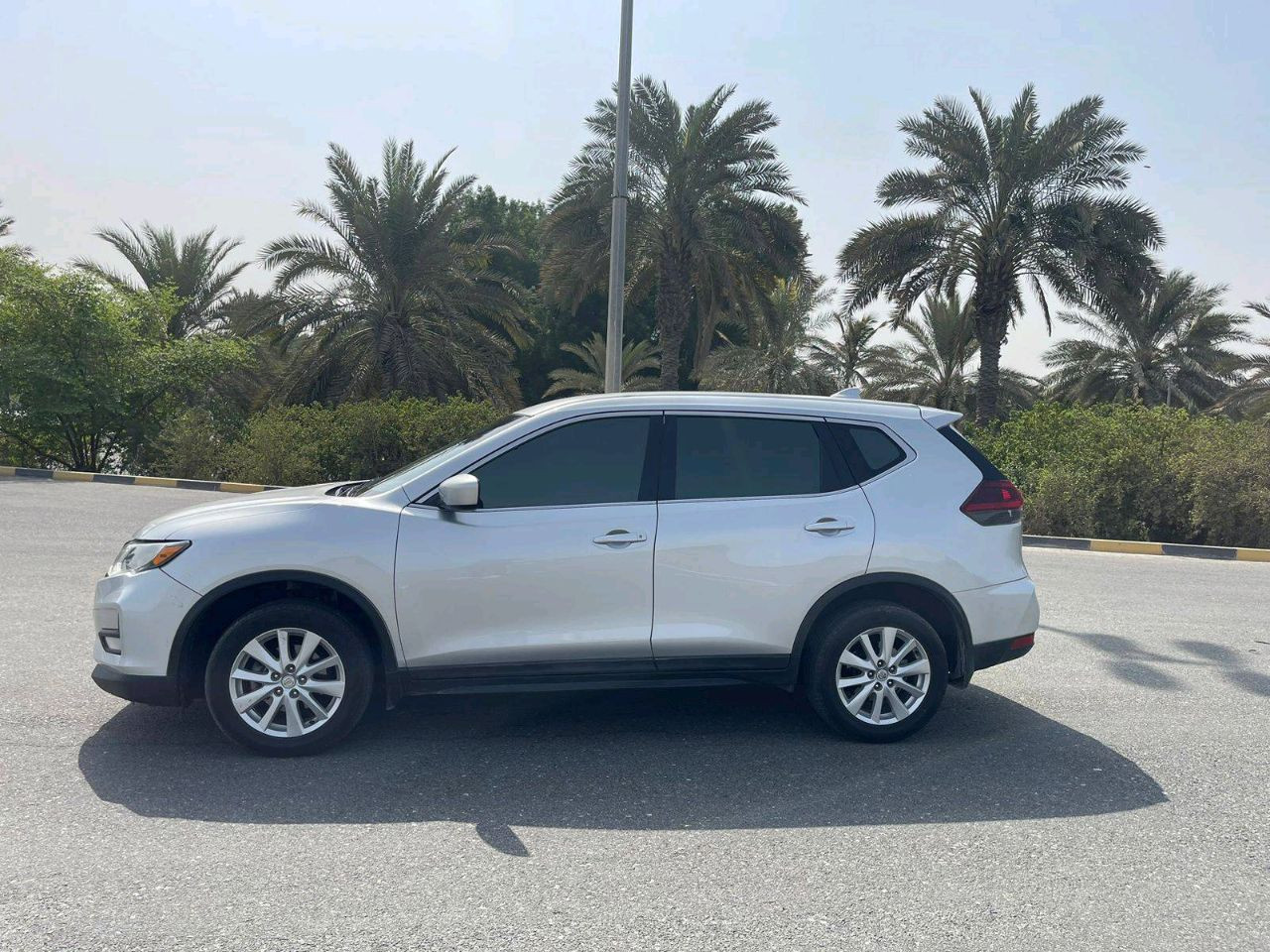 Nissan Rogue - Image 10