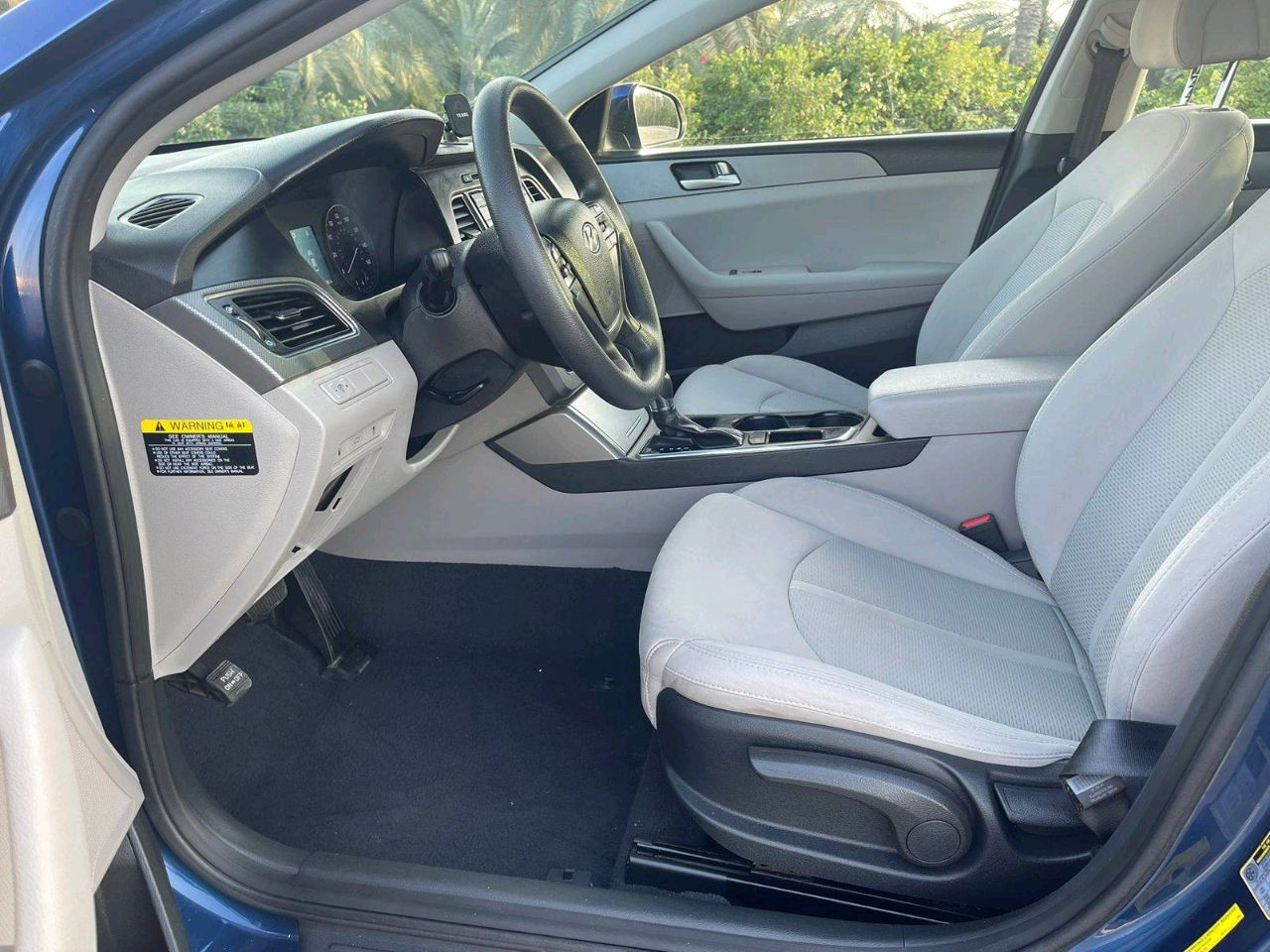 Hyundai Sonata - Image 11