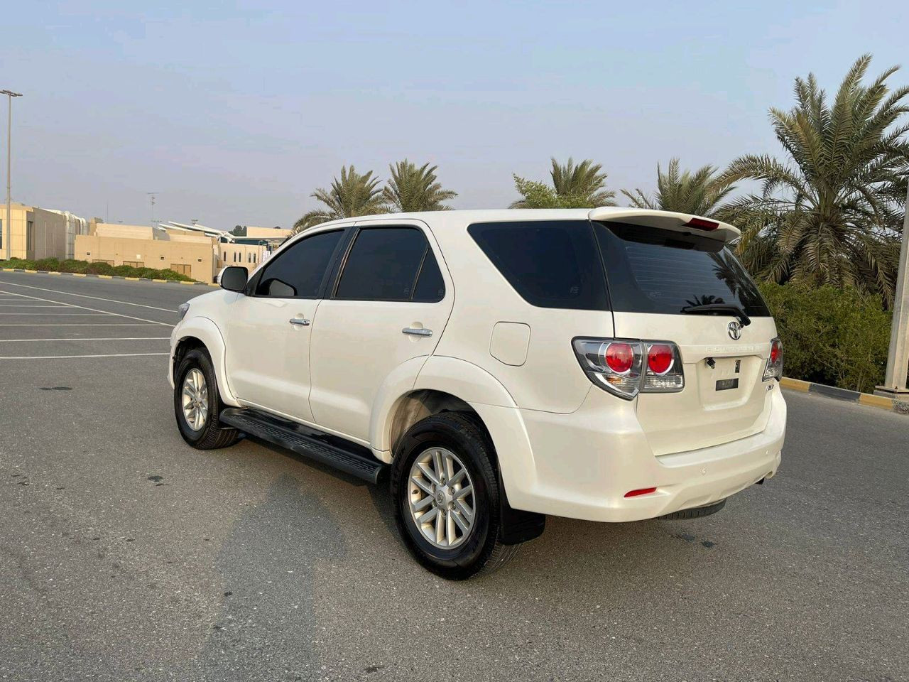 Toyota Fortuner - Image 9