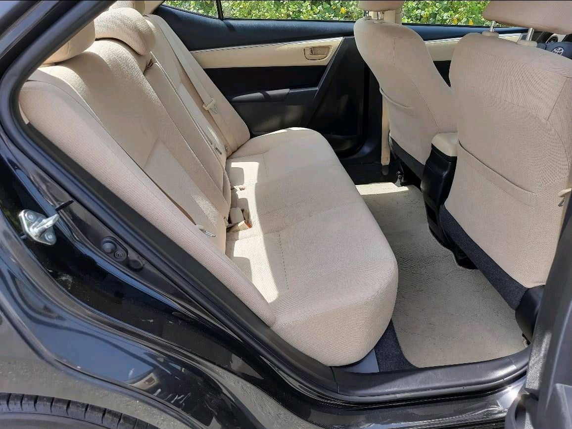 Toyota Corolla - Image 4