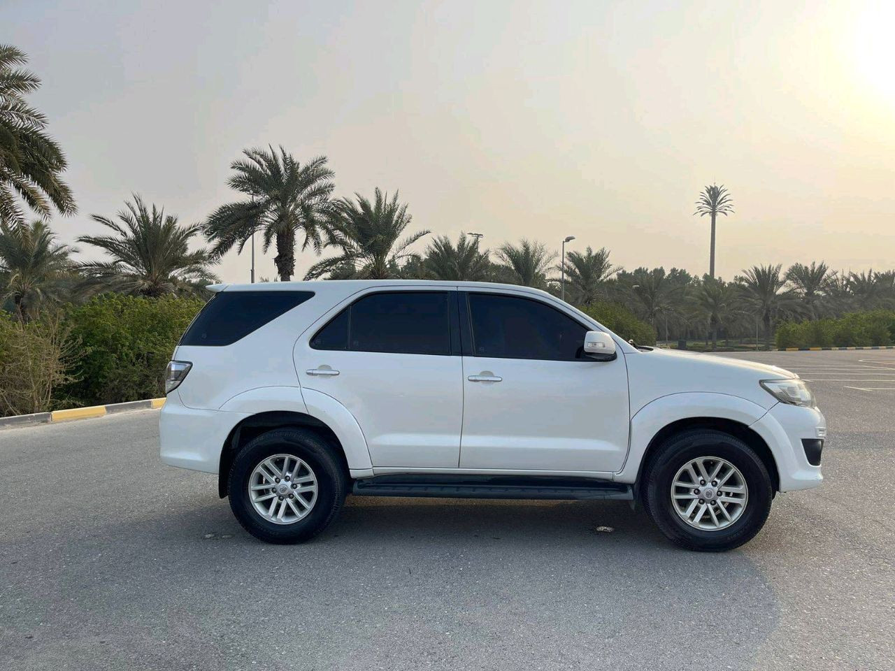 Toyota Fortuner - Image 4