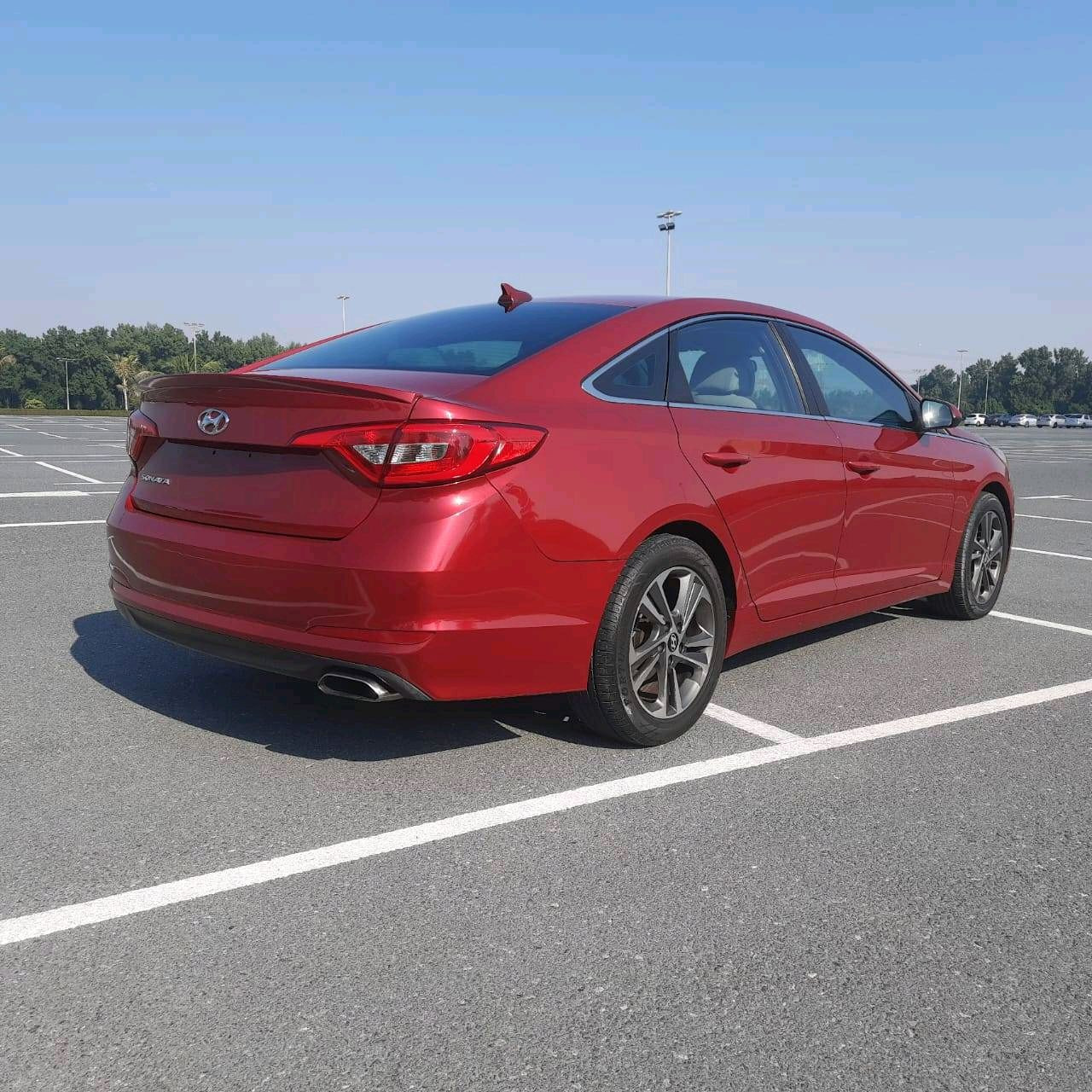 Hyundai Sonata - Image 7