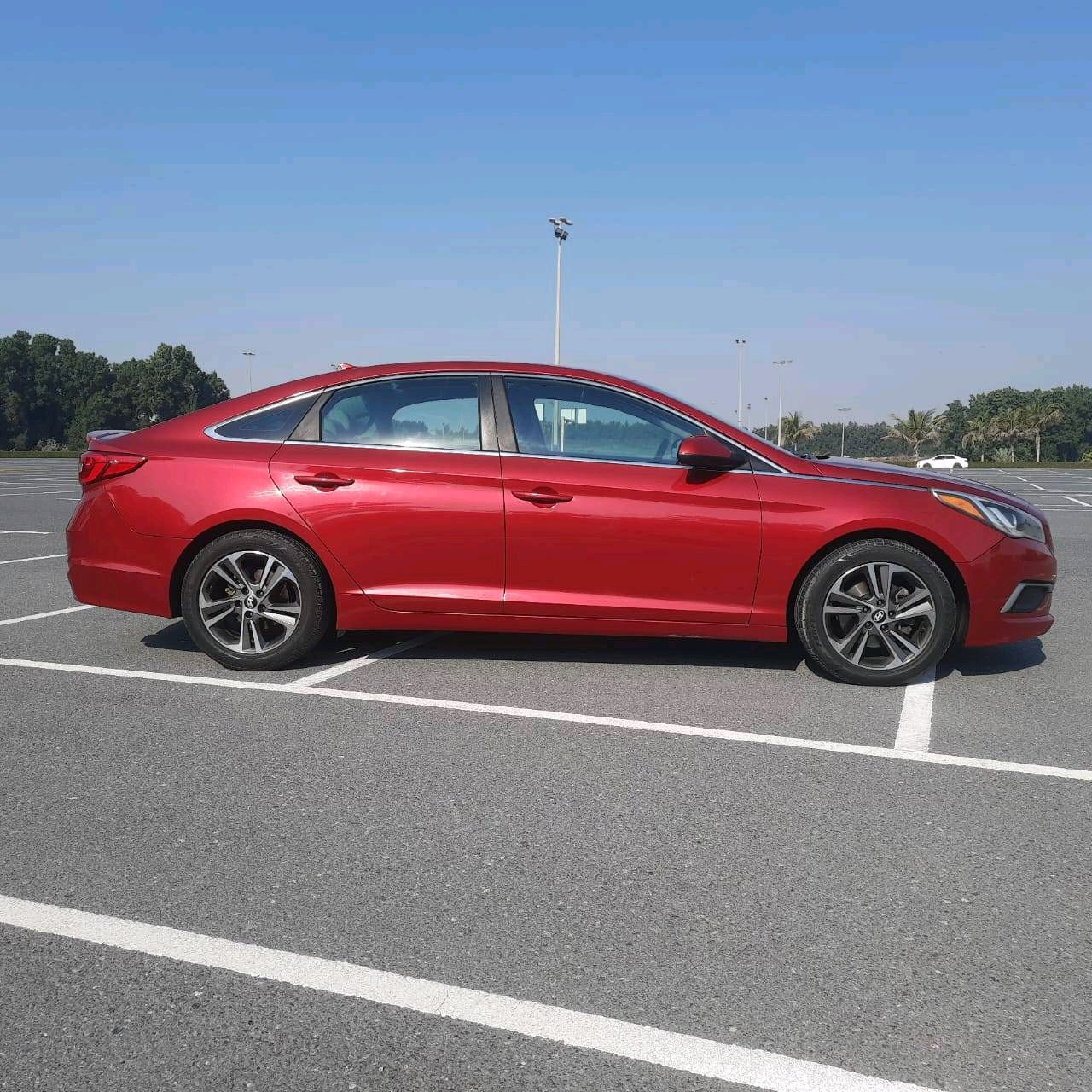 Hyundai Sonata - Image 10
