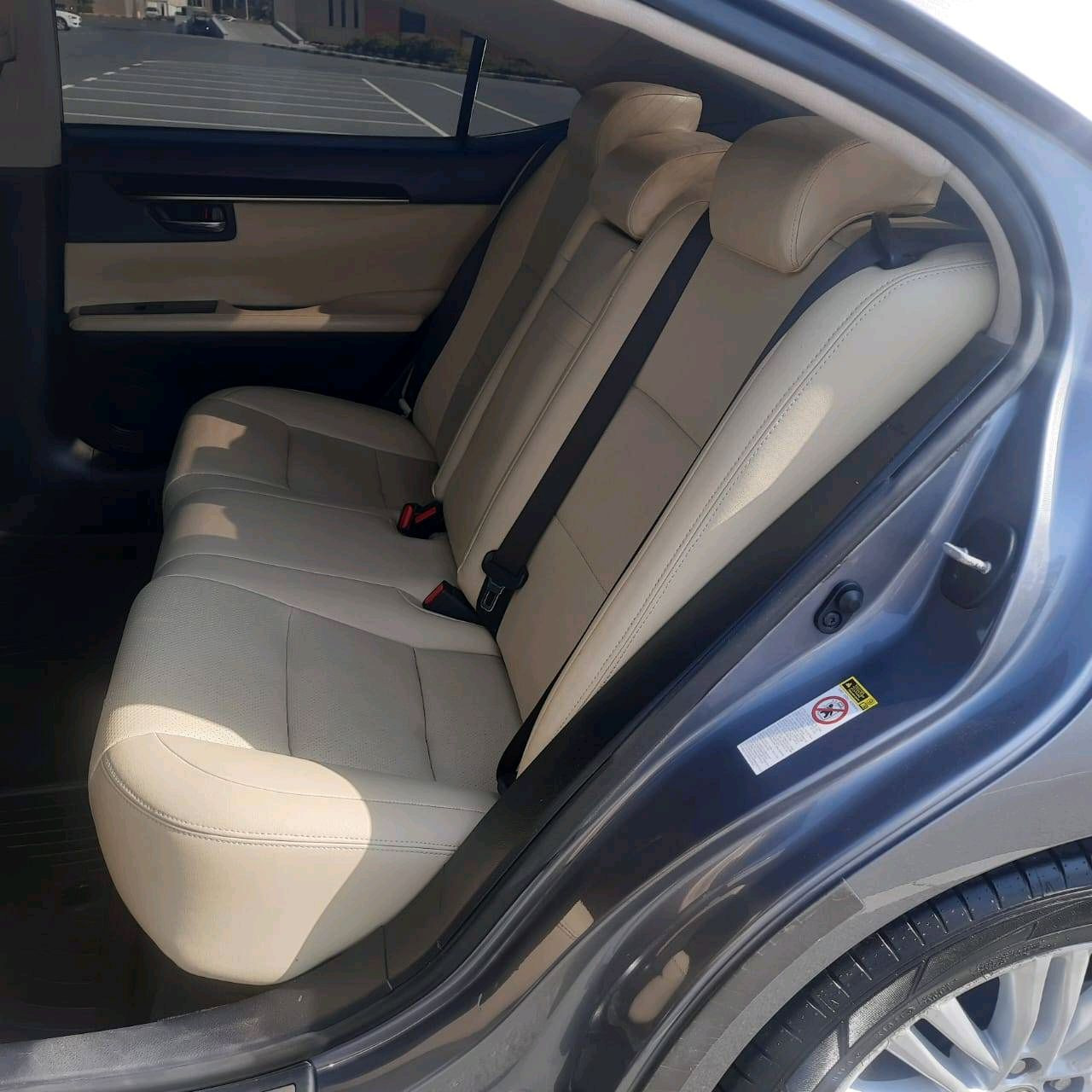 Lexus ES-Series - Image 10