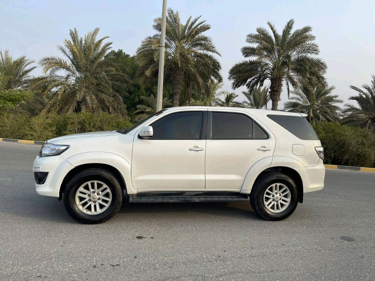 Toyota Fortuner - Image 5