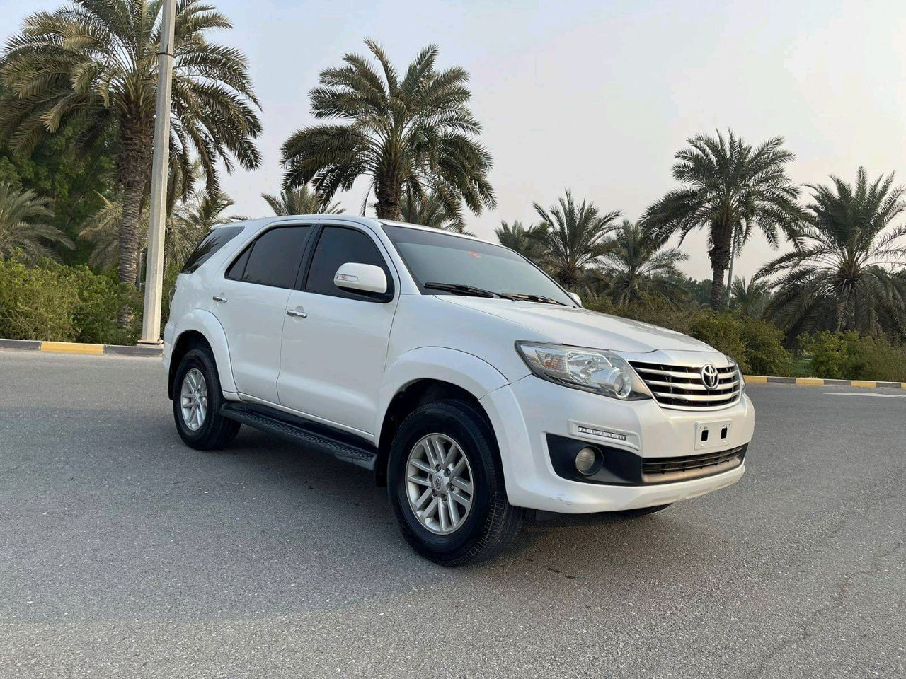 Toyota Fortuner - Image 11