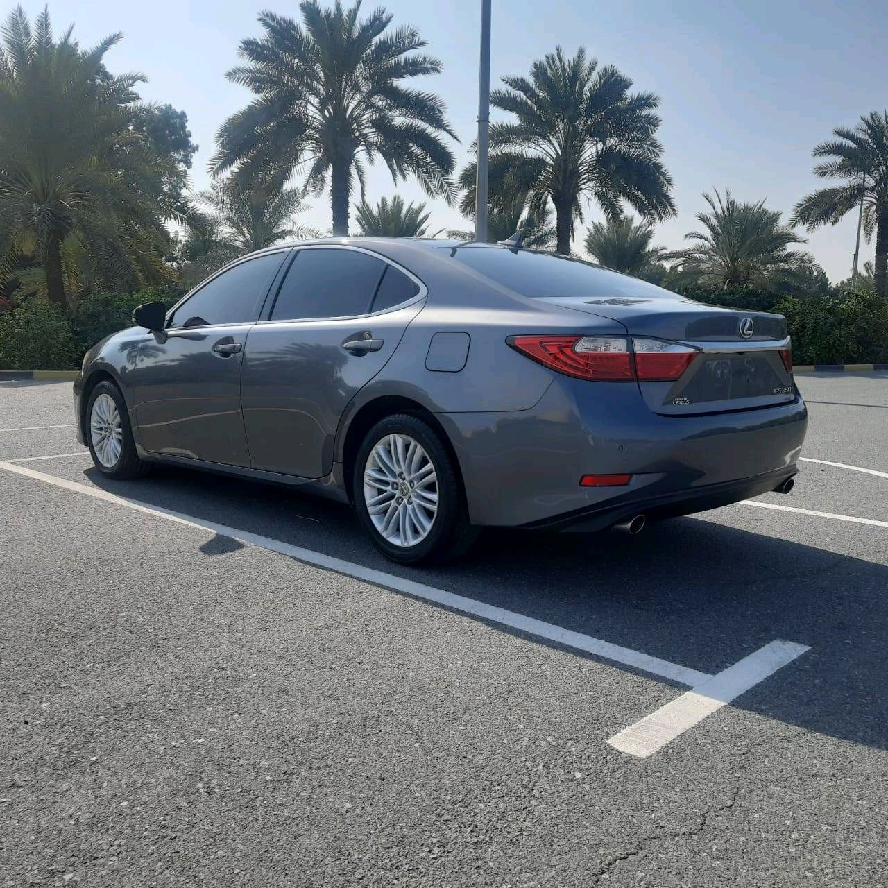 Lexus ES-Series - Image 4