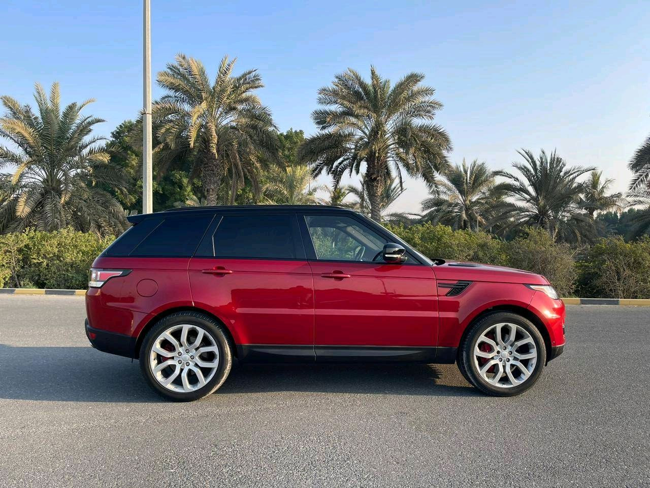 Range Rover Supercharged - Image 2