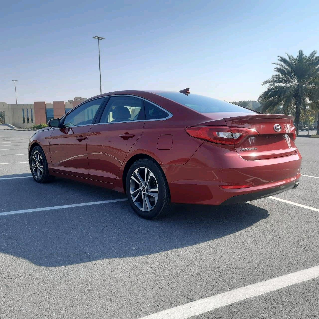 Hyundai Sonata - Image 11