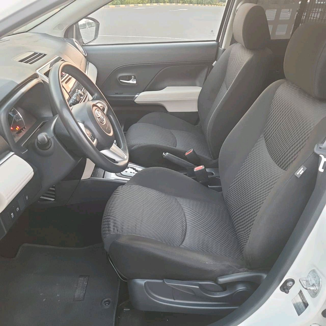 Toyota Rush - Image 10