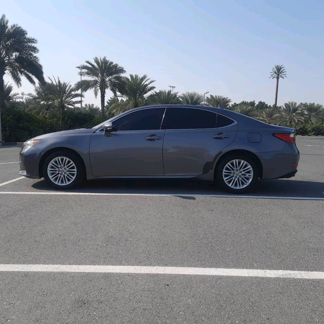 Lexus ES-Series - Image 5