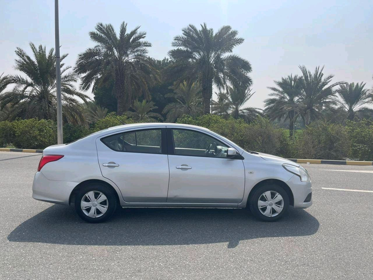 Nissan Sunny - Image 3