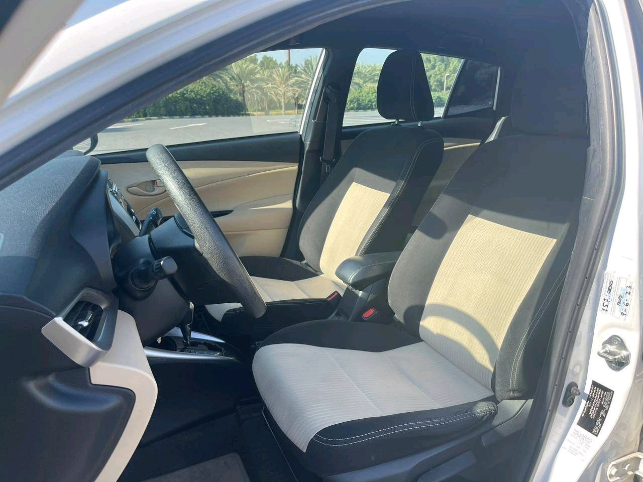 Toyota Yaris - Image 8