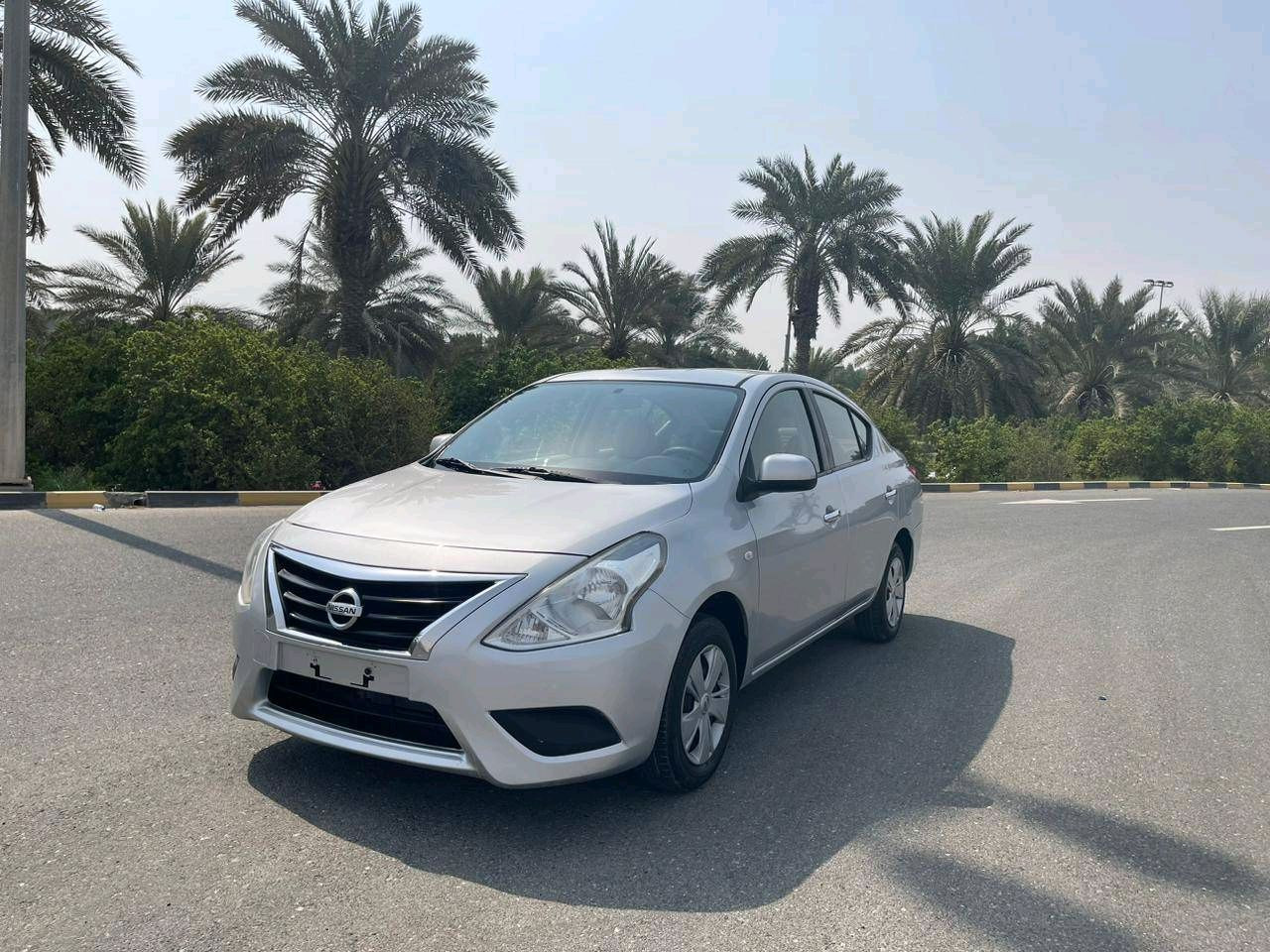 Nissan Sunny - Image 7