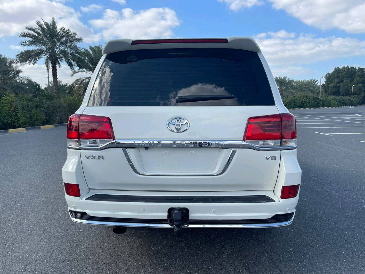 Toyota Land Cruiser - Image 5