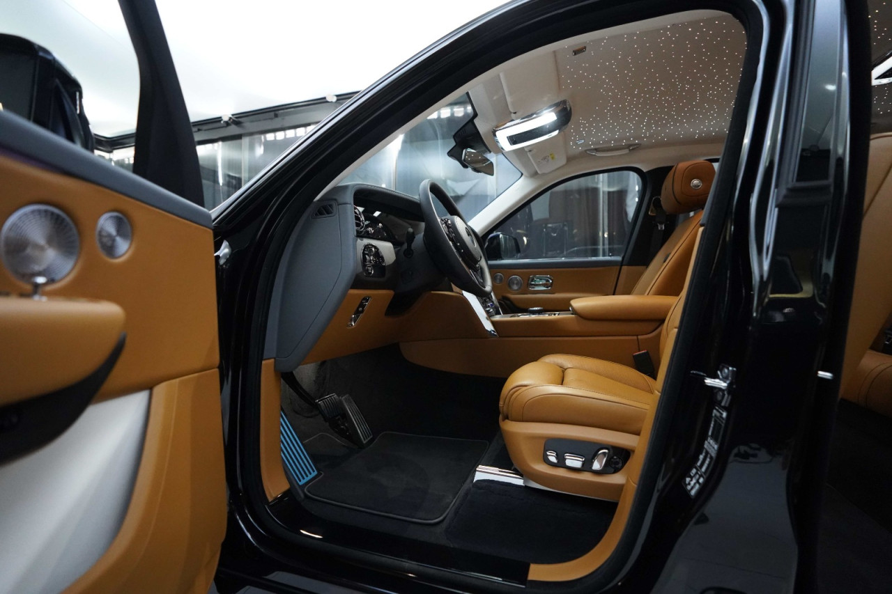 Rolls Royce Cullinan - Image 7