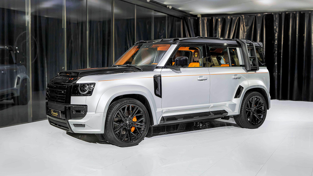 Land Rover Defender - Image 3