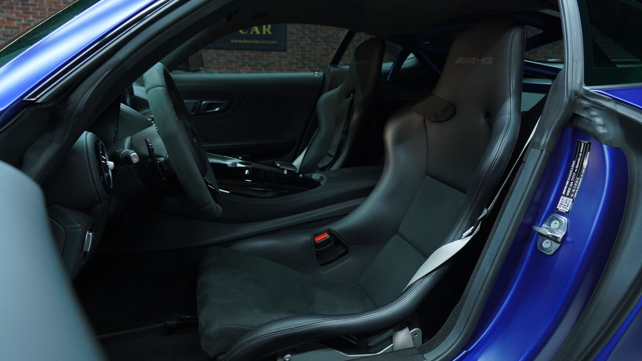 Mercedes Benz GT - Image 8