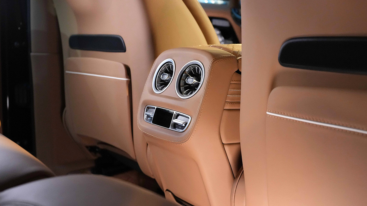 Mercedes Benz G-Class - Image 11