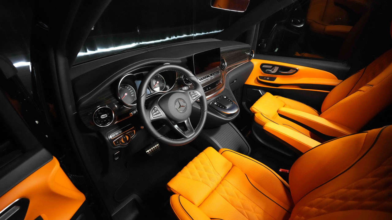 Mercedes Benz V250 - Image 6