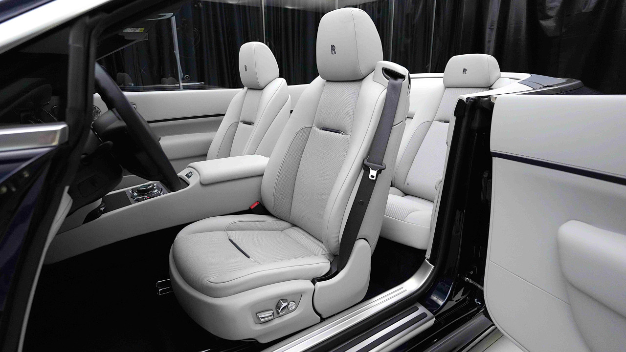 Rolls Royce Dawn - Image 6