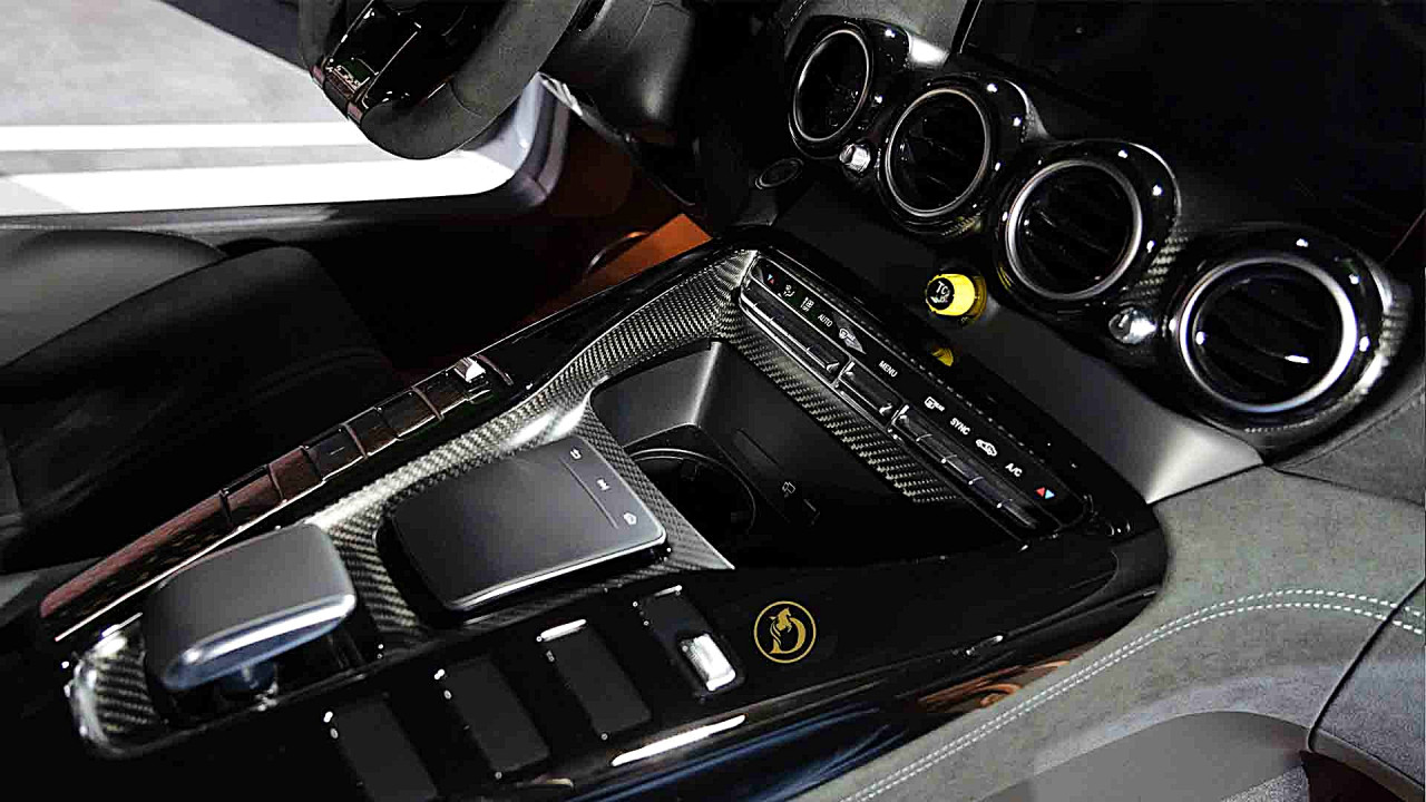 Mercedes Benz GT - Image 9