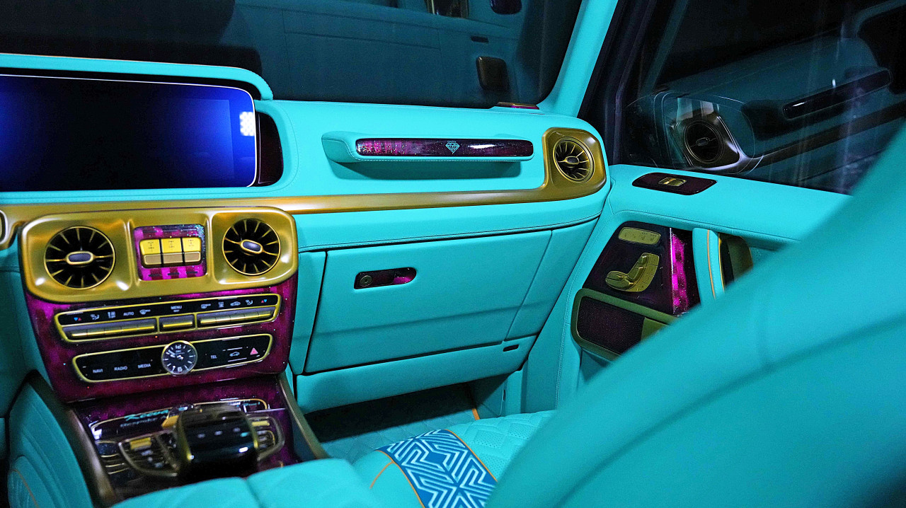 Mercedes Benz G-Class - Image 10
