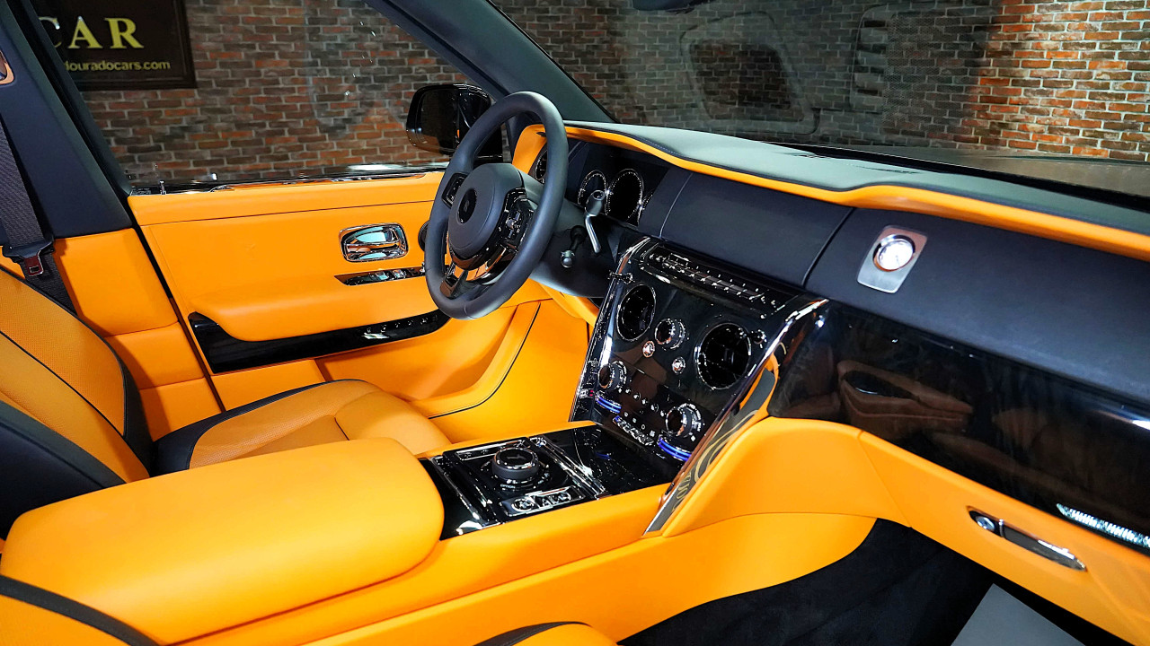 Rolls Royce Cullinan - Image 10