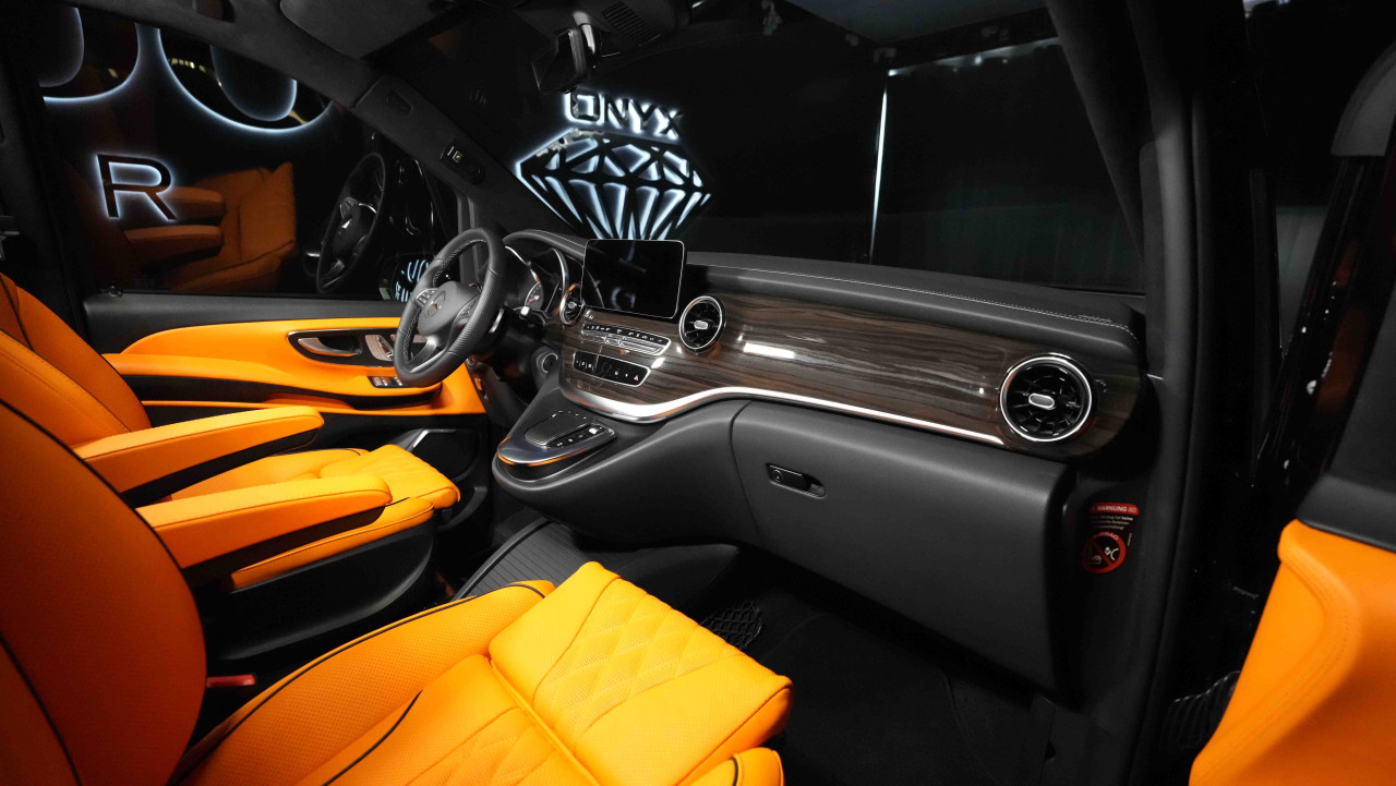 Mercedes Benz V250 - Image 7
