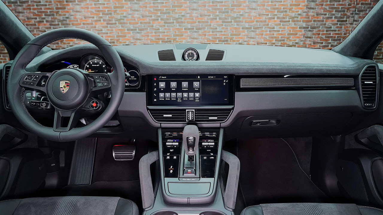 Porsche Cayenne - Image 10