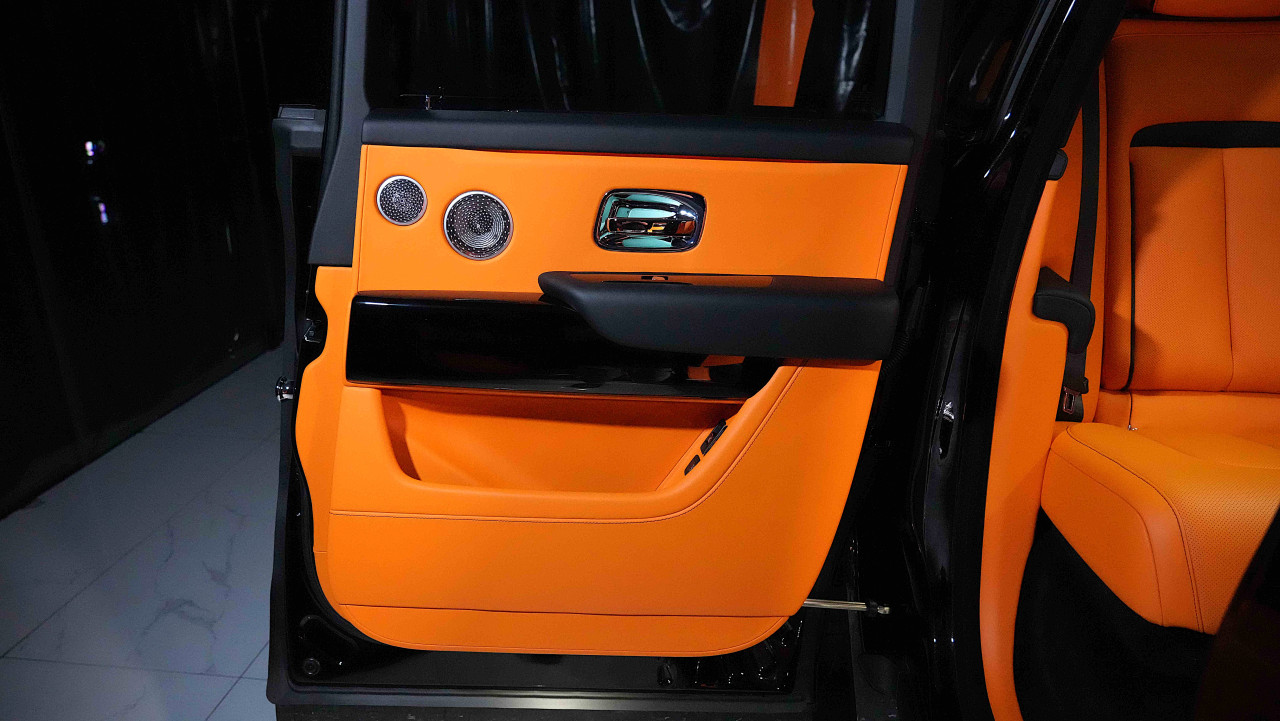 Rolls Royce Cullinan - Image 12