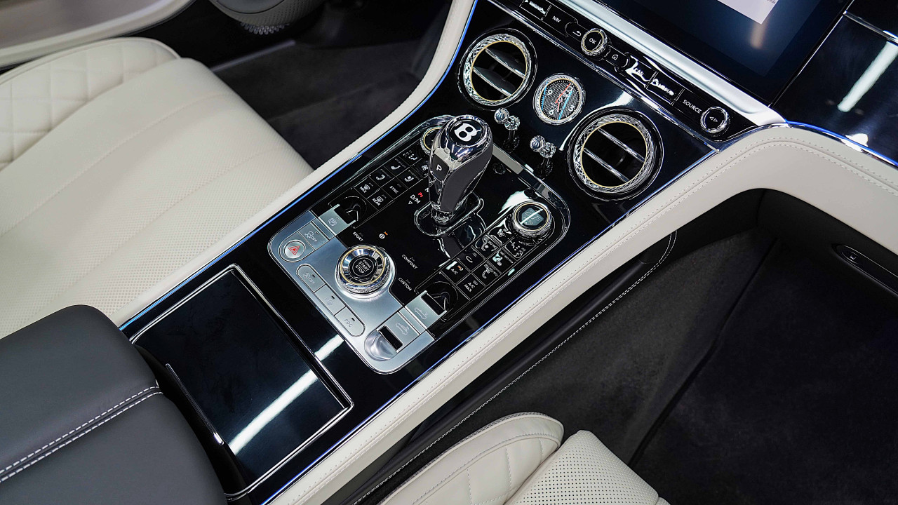 Bentley Continental GT - Image 9