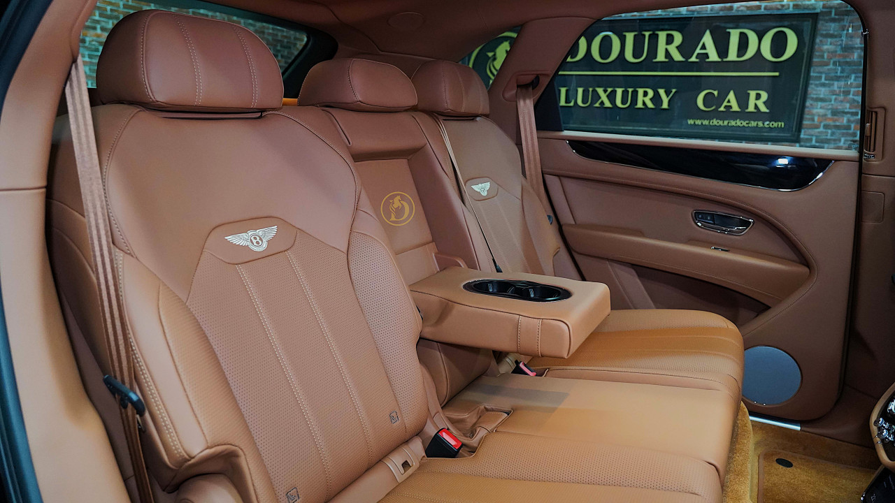 Bentley Bentayga - Image 11