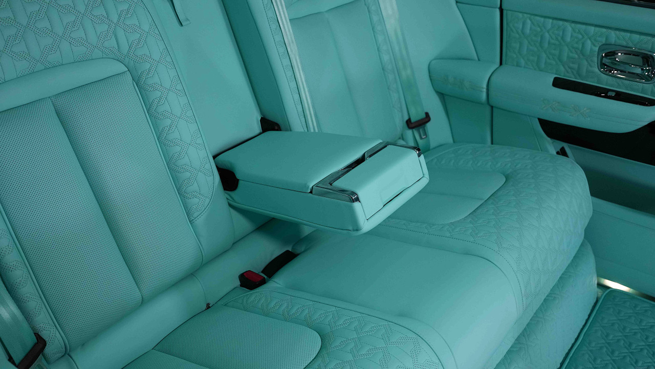 Rolls Royce Cullinan - Image 11